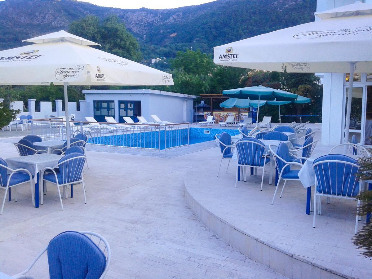 Hotel Jovana Будва Екстериор снимка