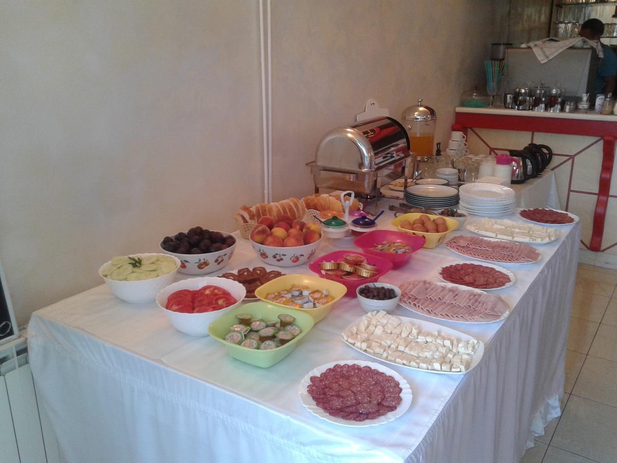 Hotel Jovana Будва Екстериор снимка